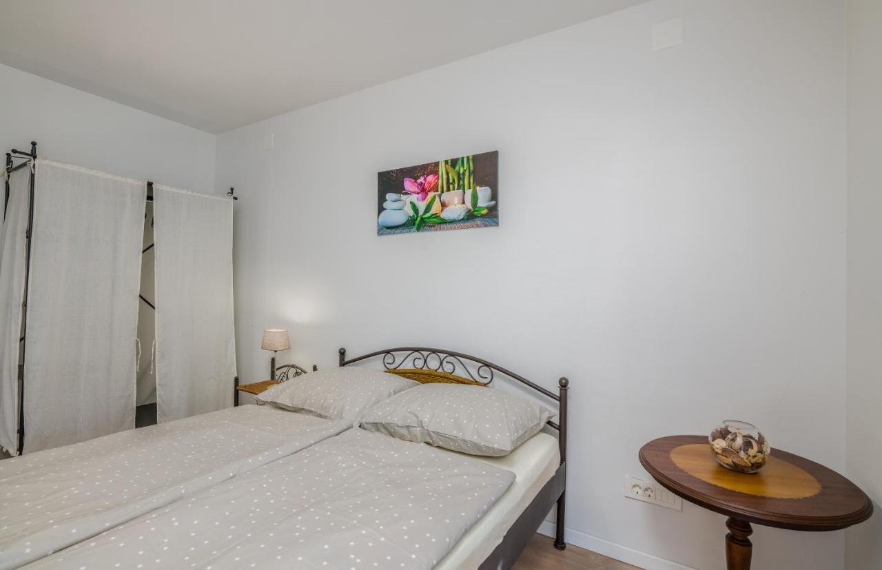 Apartment Tulipan Klimno Eksteriør billede